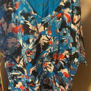 Landeau scrub top 5x